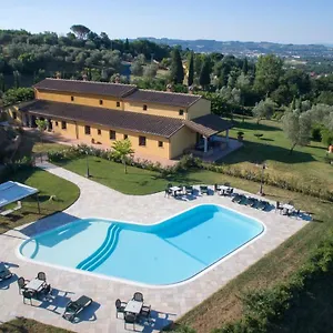 Il Casale , Limite Italia